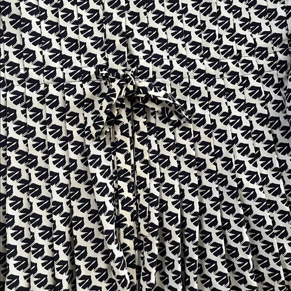 Maeve pleated tunic dress medium - Picture 2 of 4